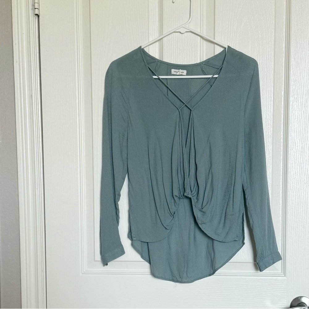 SILENCE + NOISE : long sleeve blouse - Size XS